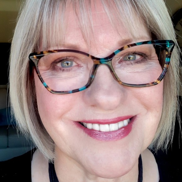 Meet your Posher, Victoria - Picture 1 of 1